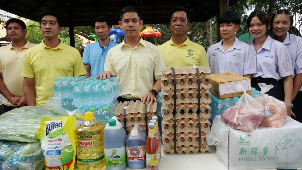 พิธีการกีฬา, รองนายกเมืองพัทยา, ทีมวอลเลย์บอลเยาวชน, อุปกรณ์อาหาร